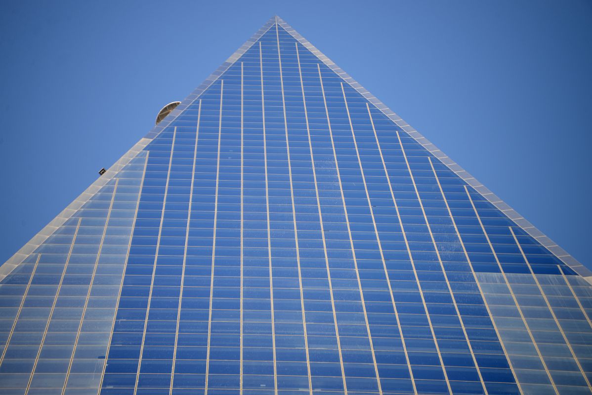 04B One World Trade Center Close Up From Below Late Afternoon